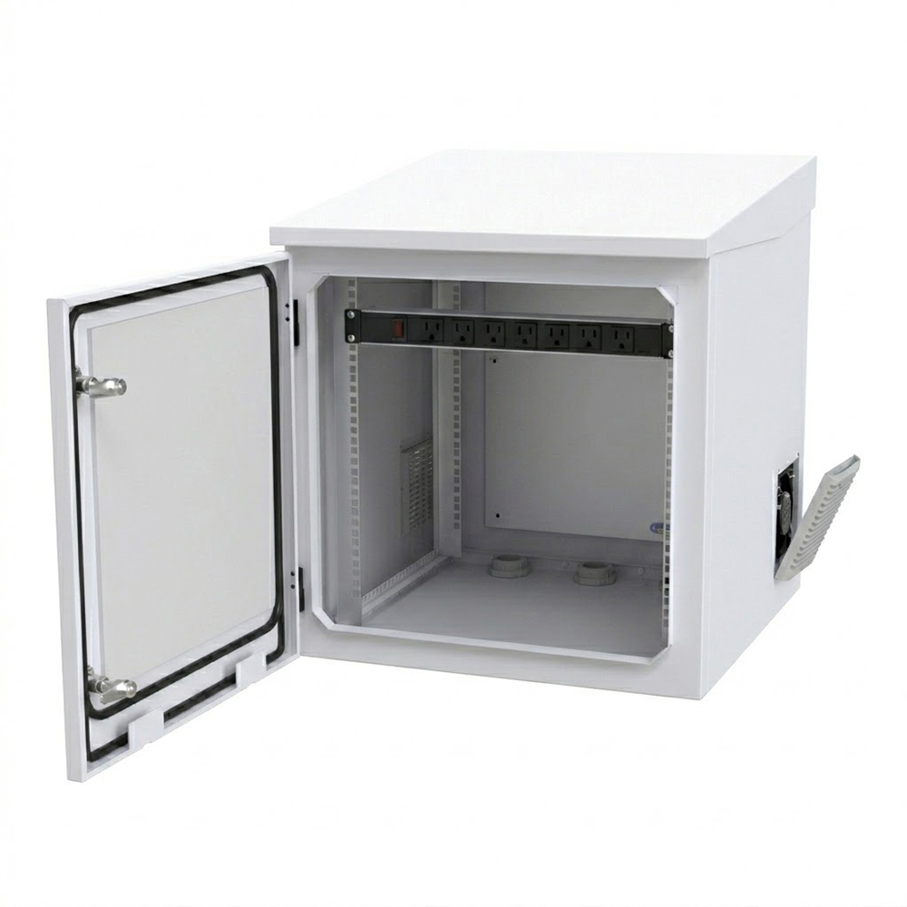 IP55 屋外電気通信エンクロージャ キャビネット ポールに取り付けられた 11U 600x780mm 傾斜屋根付き